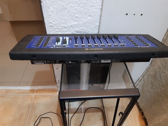 mesa de iluminación seminueva