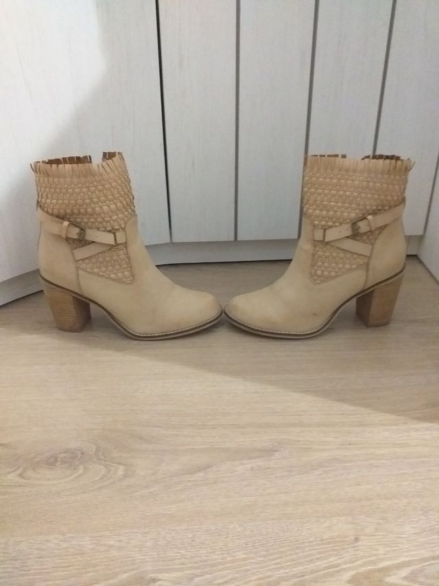 Botas de piel
