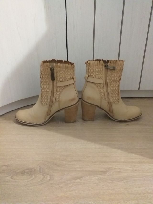 Botas de piel