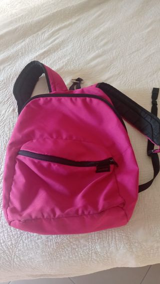 Mochila rosa Decathlon de segunda mano por 2 EUR en Cádiz en WALLAPOP