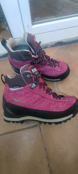 BOTAS BESTARD NOVA LADY de segunda mano por 165 EUR en Logroño en WALLAPOP