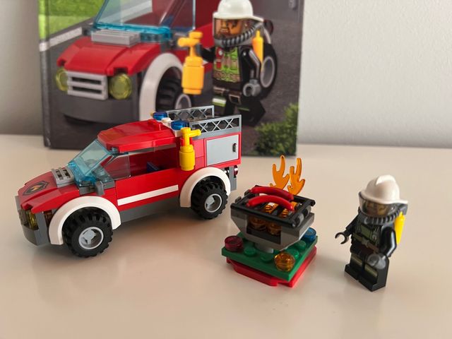 LEGO Camión Bomberos y Libro