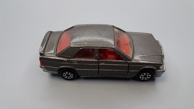 Majorette Mercedes 190E