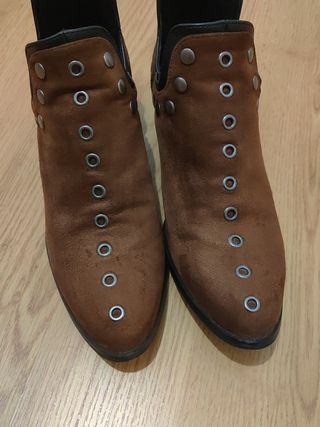 Botines marca Corina. de segunda mano por 10 EUR en Ciudad Real en WALLAPOP