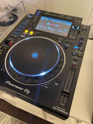 2 CDJ 2000 Nexus 2 de segunda mano por 3.600 EUR en Bonanza en WALLAPOP