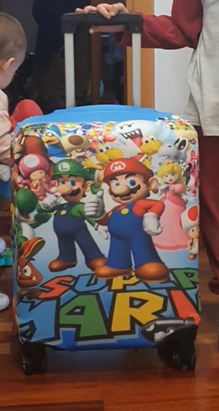 Funda para maleta de viaje, Mario Bros de segunda mano por 20 EUR en  Tordera en WALLAPOP
