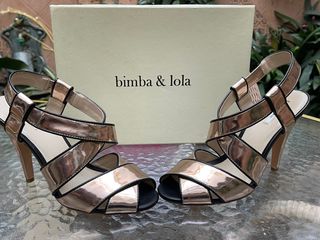 Zapatos Bimba y Lola. Talla 38. de segunda mano por 7 EUR en Córdoba en  WALLAPOP