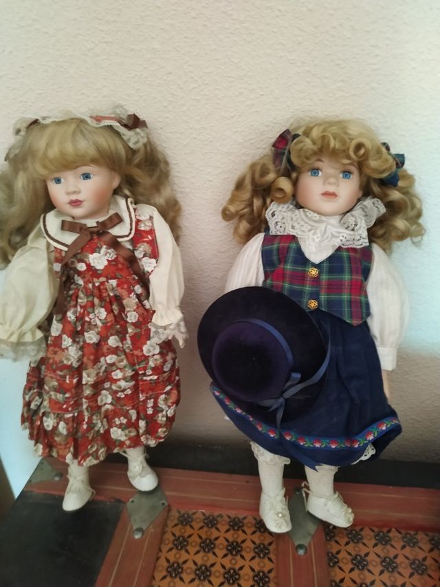 Muñecas de porcelana