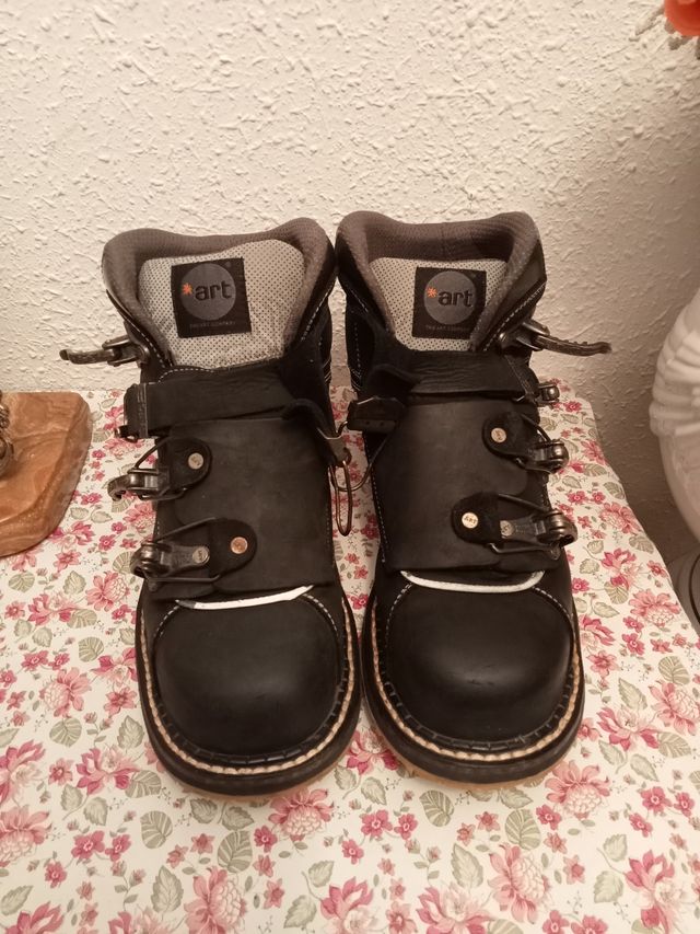 zapatos de piel para moto nieve frio
