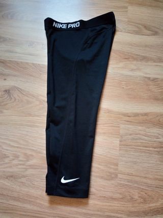 Mallas piratas Nike de segunda mano por 8 EUR en Eibar en WALLAPOP