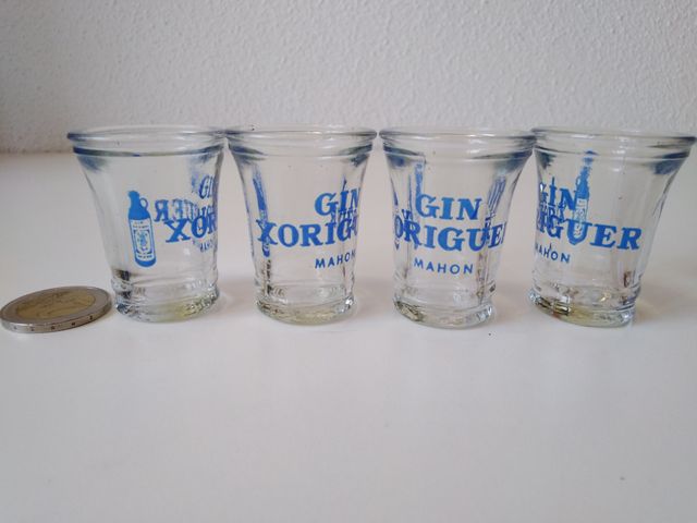 Lote 4 vasos chupito Gin Xoriguer Mahon