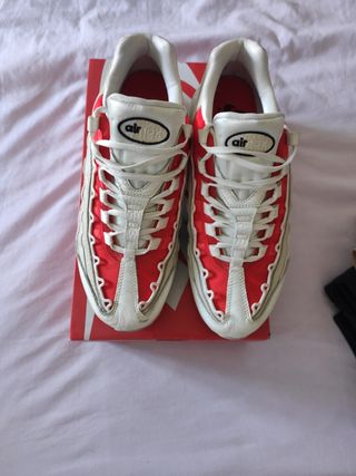 Nike Air Max 95 talla 41 de mujer. de segunda mano por 50 EUR en Esplugues  de Llobregat en WALLAPOP
