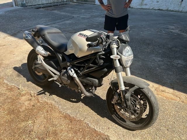 Ducati Monster 