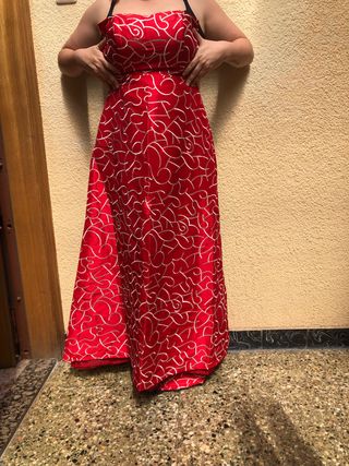 Vestido de fiesta de segunda mano por 40 EUR en Santa Coloma de Gramenet en  WALLAPOP