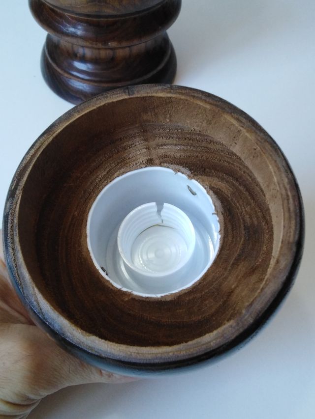 Licorera madera, vidrio tallado