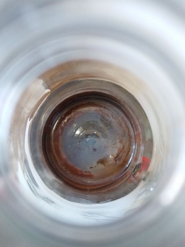 Licorera madera, vidrio tallado