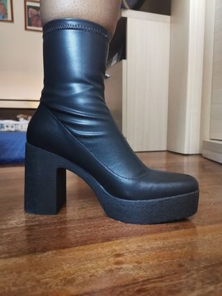 Botines Stradivarius de segunda mano en Bilbao en WALLAPOP