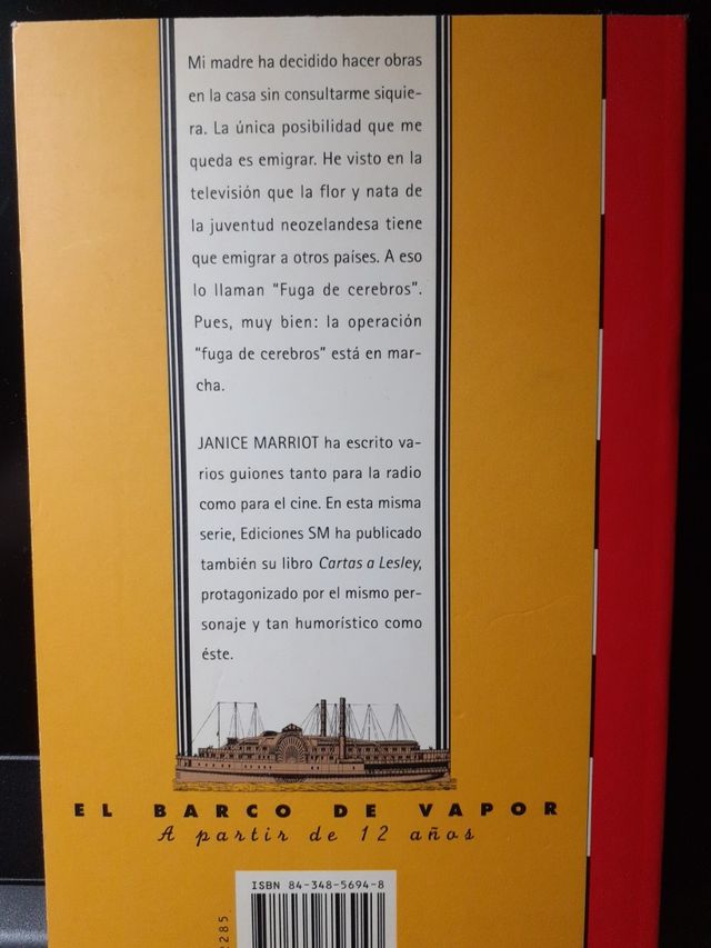 Lote 4 libros juveniles