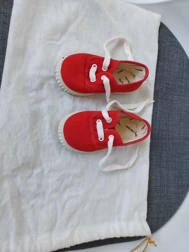 Zapatilla lona bebe talla 21