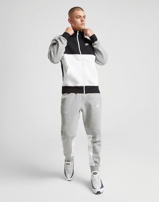 Chandal Nike Chariot de segunda mano por 40 EUR en Cornellà de Llobregat en  WALLAPOP