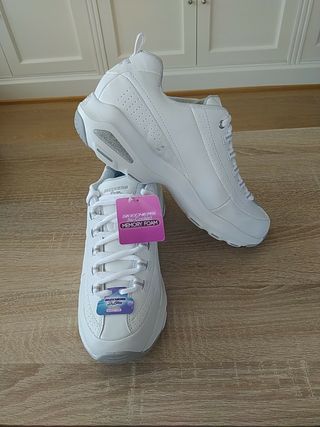 Zapatillas Skechers. Mujer. Talla 40 de segunda mano por 38 EUR en Corella  en WALLAPOP