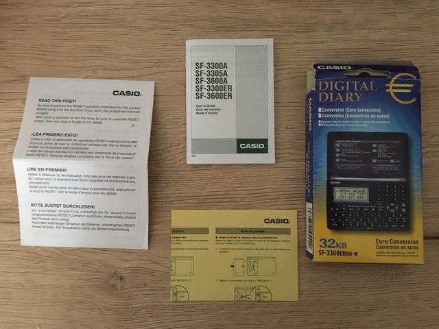 Casio SF 33000 ER BU-W de 32KB Agenda, Vintage.