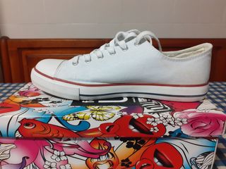 Zapatillas Roxy blancas de segunda mano por 15 EUR en Zaragoza en WALLAPOP