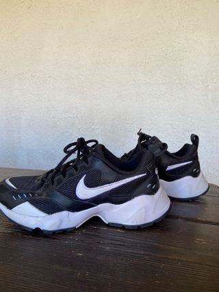 Zapatillas Nike segunda mano en La Pobla de Vallbona en WALLAPOP