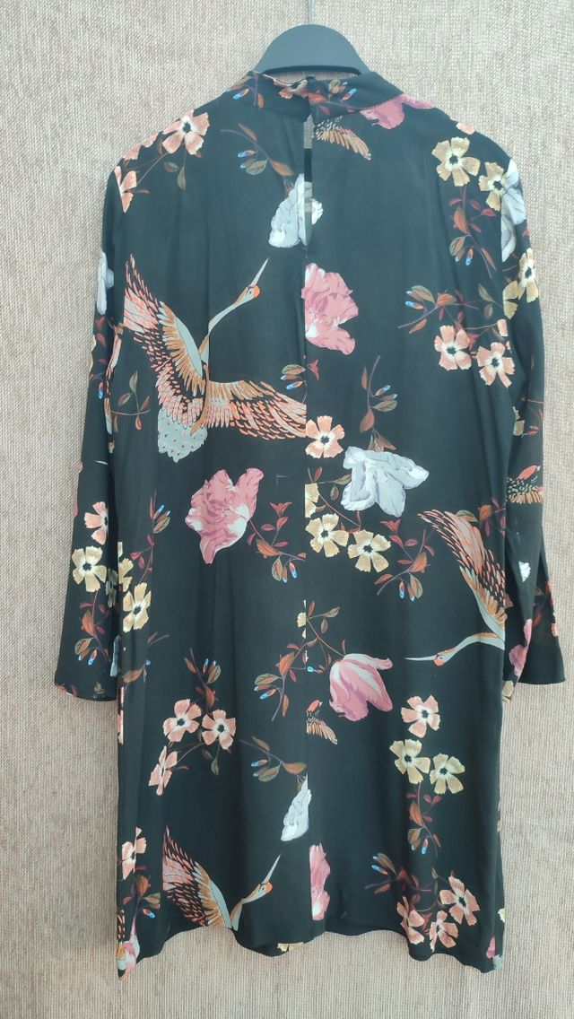 Vestido estampado de Zara