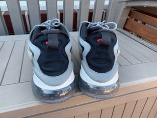 Nike Air Max 720 talla 44 de segunda mano por 50 EUR en Colindres en  WALLAPOP