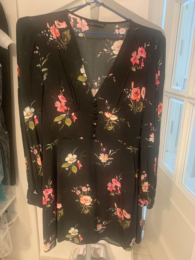 Vestido flores Zara Woman