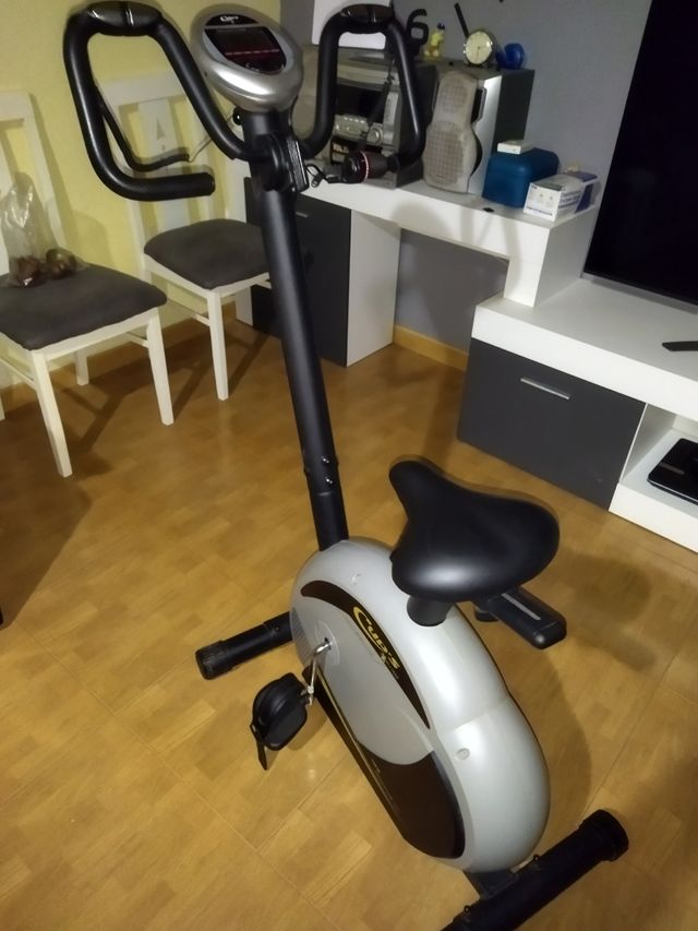 bici estática como..nueva usada un par de veces