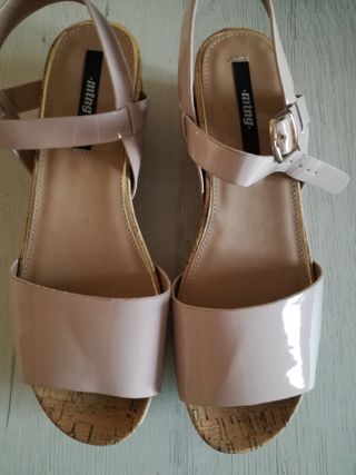 Sandalias Mustang del corte inglés de segunda mano por 14 EUR en Alhaurín  de la Torre en WALLAPOP
