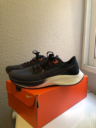 Nike Air Zoom Pegasus 38 de segunda mano por 60 EUR en Cartagena en WALLAPOP