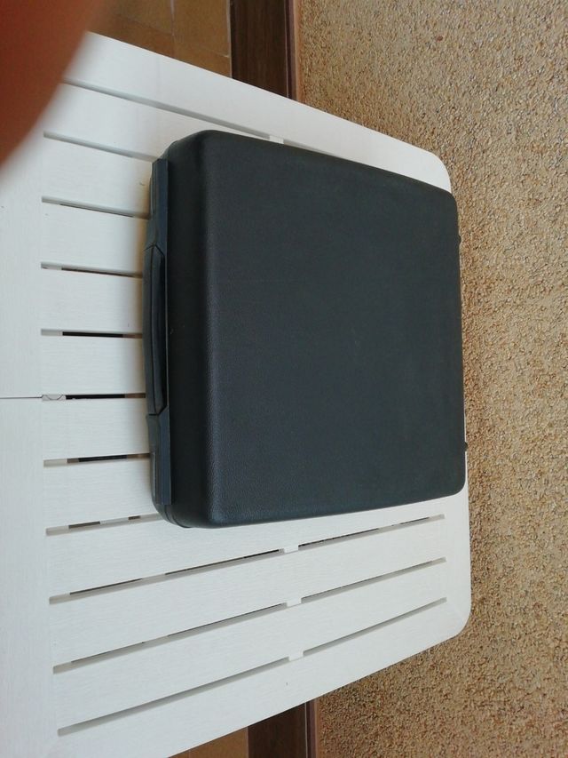 máquina de escribir Olympia Mónica