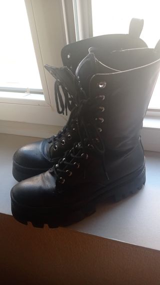 Las botas de Zara, Bershka y Stradivarius estilo militar que vas a comprar  en rebajas