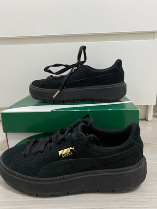 Zapatillas Puma Suede Platform Trace negras de segunda mano por 30 EUR en  Badajoz en WALLAPOP