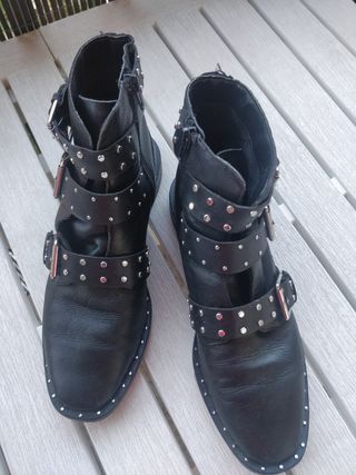 Botines Stradivarius de segunda mano por 6 EUR en Alcalá de Henares en  WALLAPOP