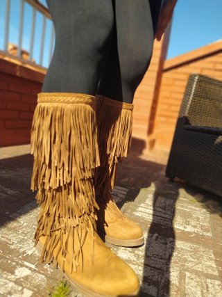 BOTAS de segunda mano por 6 EUR en Santander en WALLAPOP