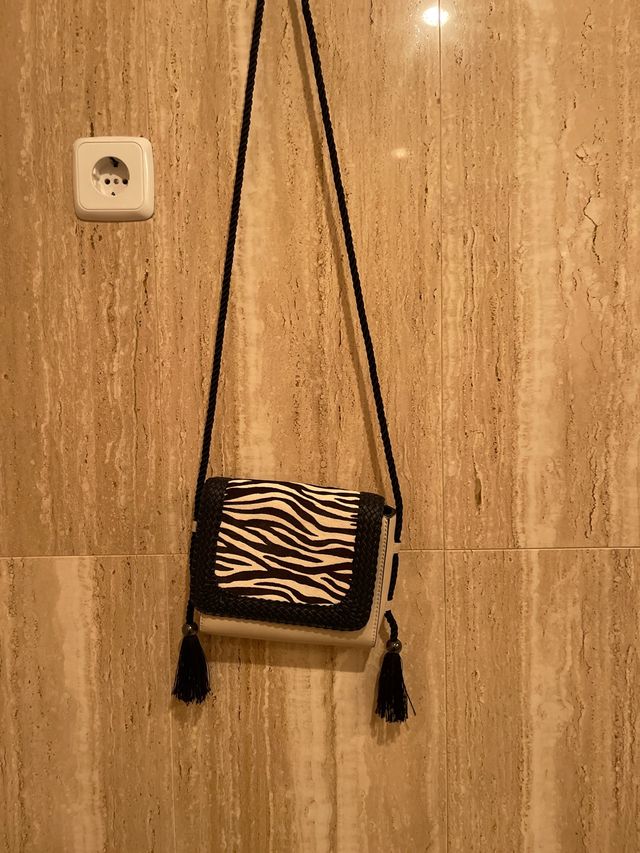 Bolso parfois. Sin estrenar. 18x 20