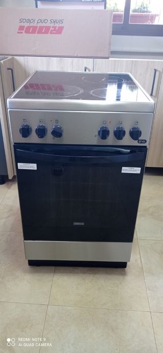 Horno con vitrocerámica de segunda mano en Granada en WALLAPOP