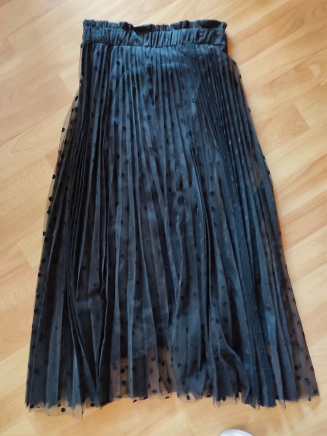 falda semi Nueva 36 rebajada!