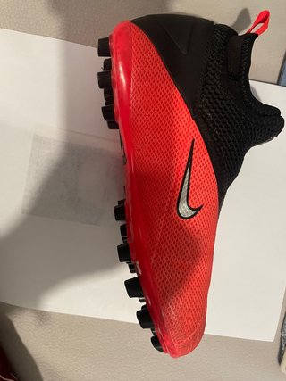 Zapatilla fútbol tacos Nike de segunda mano por 20 EUR en Cabo de Las  Huertas en WALLAPOP