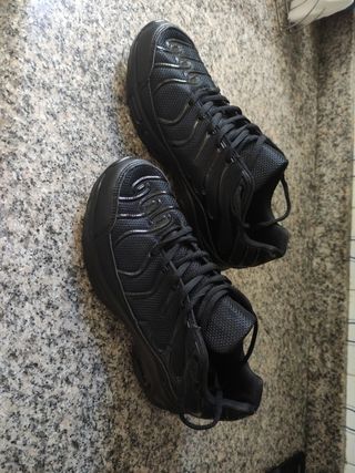 Zapatillas talla 42 joom de segunda mano por 19 EUR en Gandía en WALLAPOP