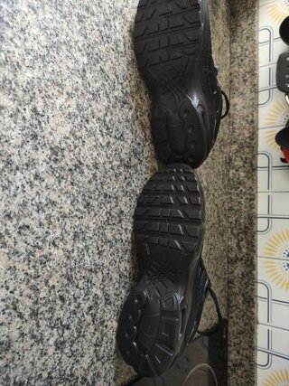 Zapatillas talla 42 joom de segunda mano por 19 EUR en Gandía en WALLAPOP