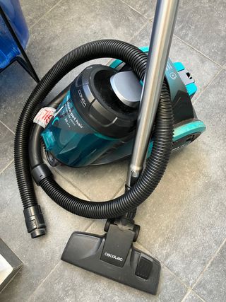 Aspirador Cecotec de segunda mano por 40 EUR en Palma de Mallorca en  WALLAPOP