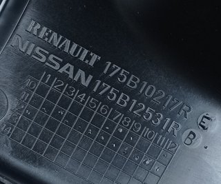 Tapa balancines motor R9M