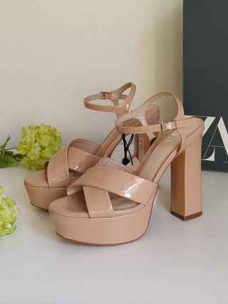 Sandalias plataforma mujer Zara talla 36 NUEVOS de segunda mano por 39 EUR  en Oviedo en WALLAPOP