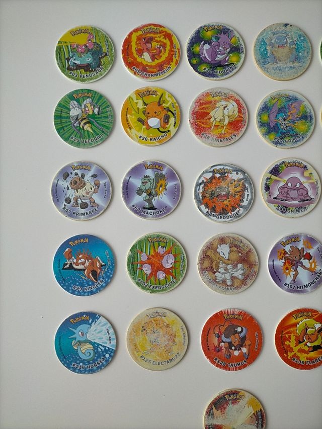 26 Tazos POKEMON ATTACK