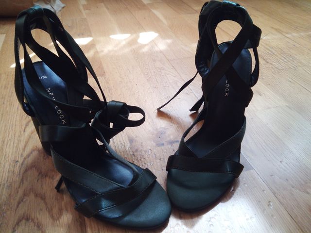 Dos Pares de zapatos fiesta tacón NUEVOS!!!